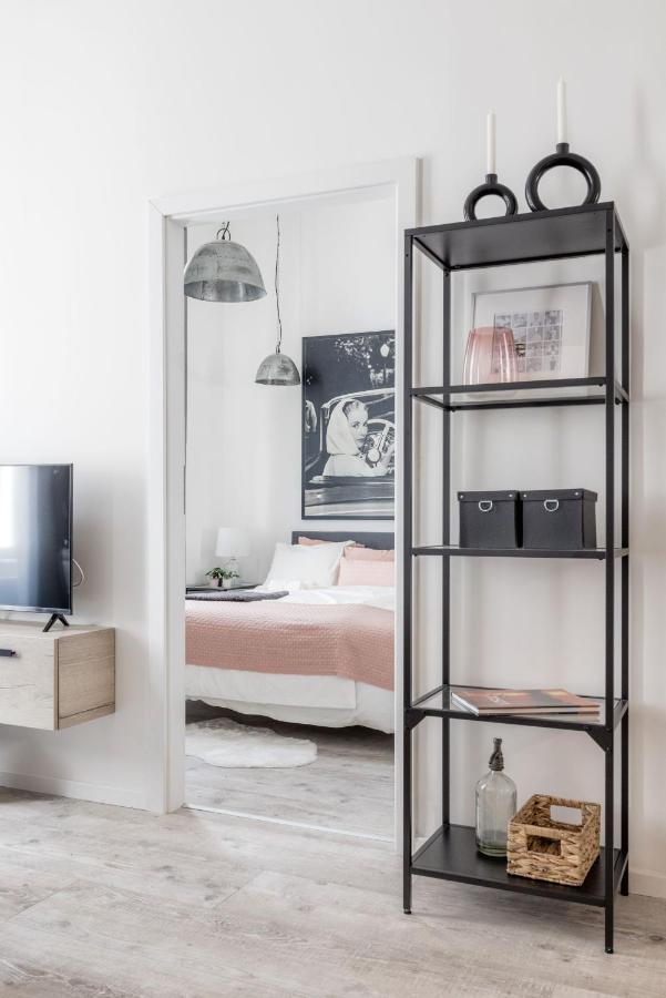 Two-Bedroom Apartment Next To Music Academy Budapest Exterior foto